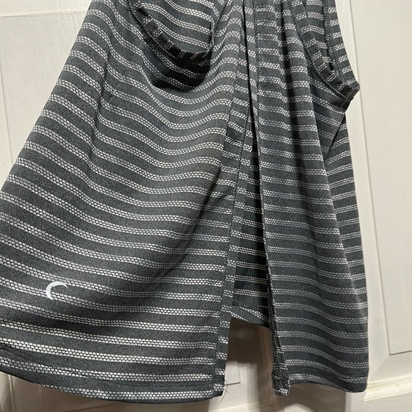 ZYIA Women’s Active Gray Nimbus Crisscross Open Back Tank Top Size XS - Picture 8 of 8